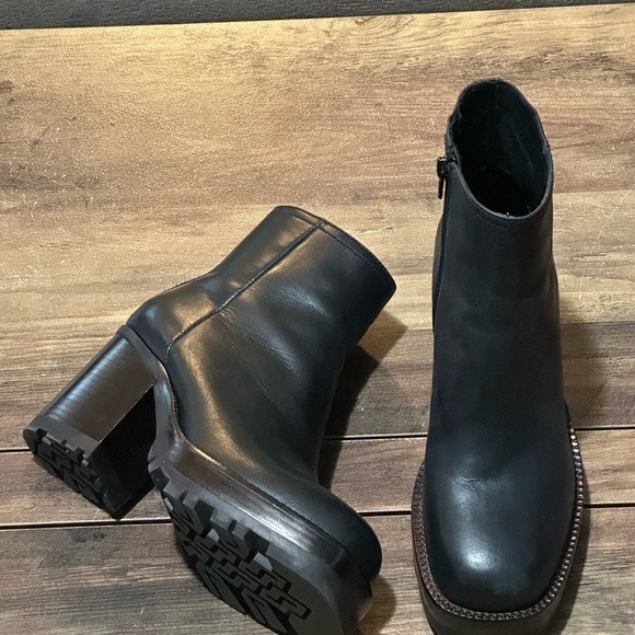 Jeffrey Campbell Shoes - Black Leather Ankle Boots
